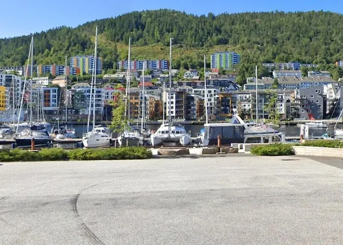 Tekne Yacht - Without Shower *