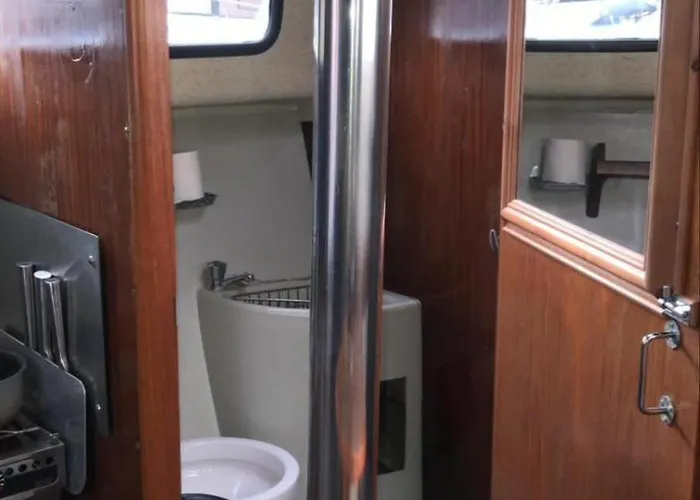 Yacht - Without Shower Πλωτό κατάλυμα