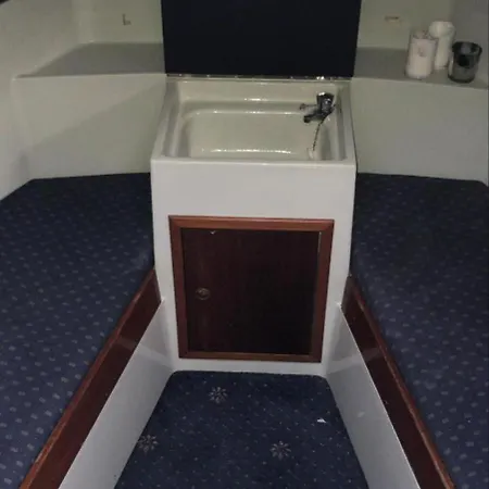 Bådhotel Yacht - Without Shower
