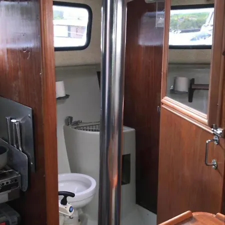 Yacht - Without Shower Bådhotel